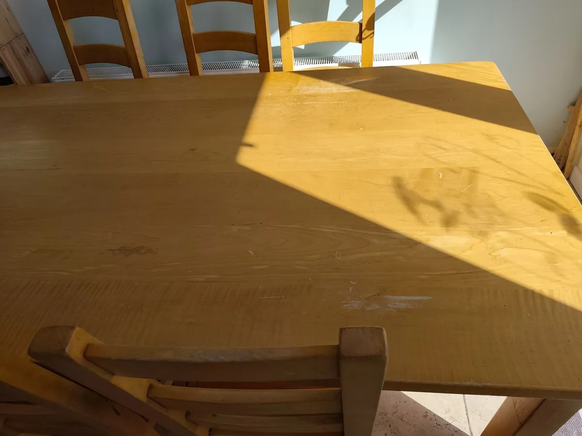 Solid wood table and 8 chairs - Image 4