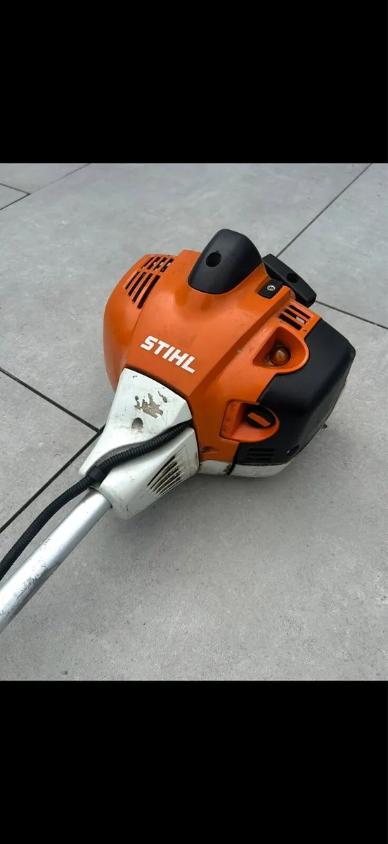 Stihl FS240c Strimmer - Image 3