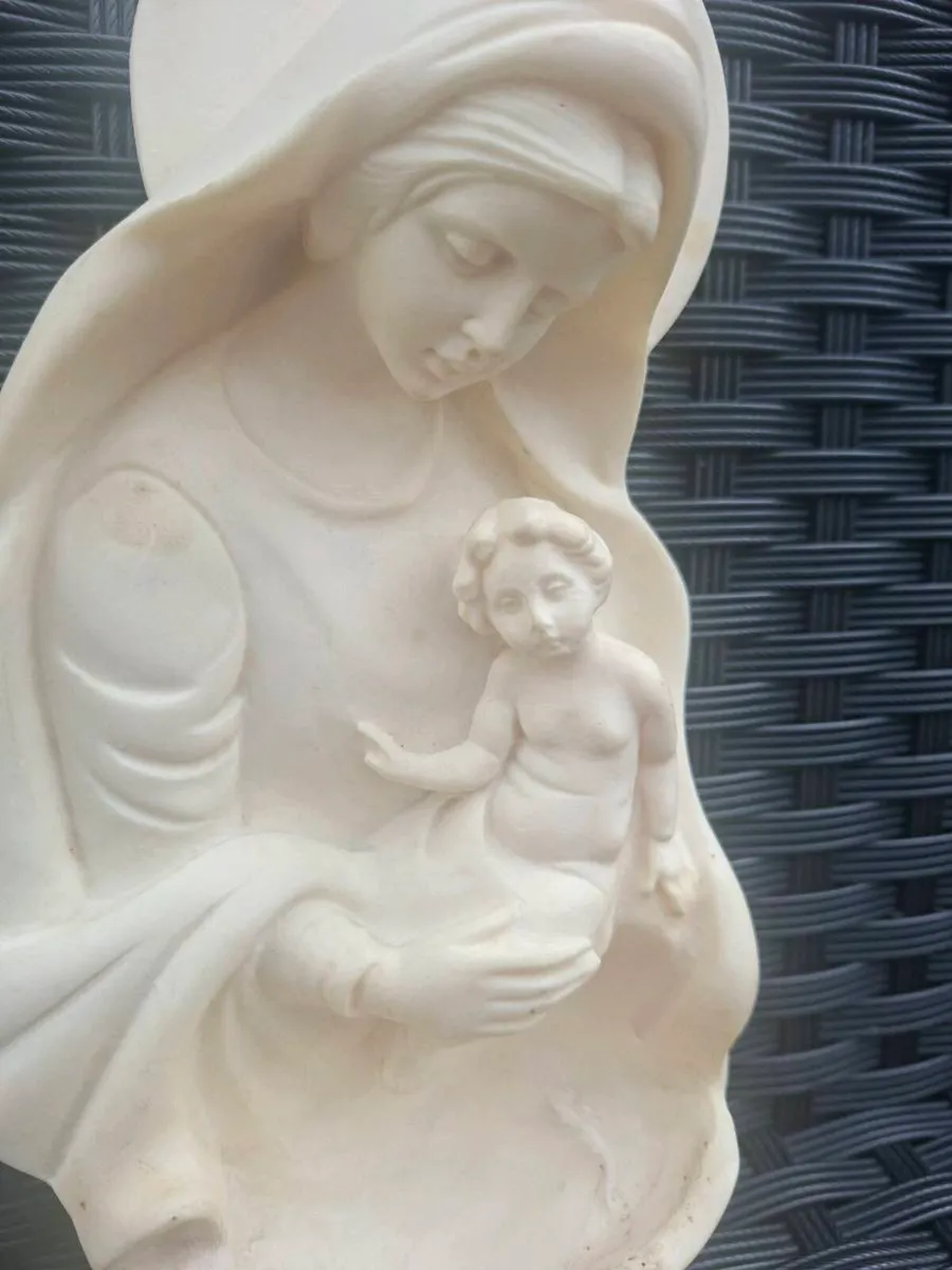 Lovely Vintage Italian Holy Water Font - Image 3