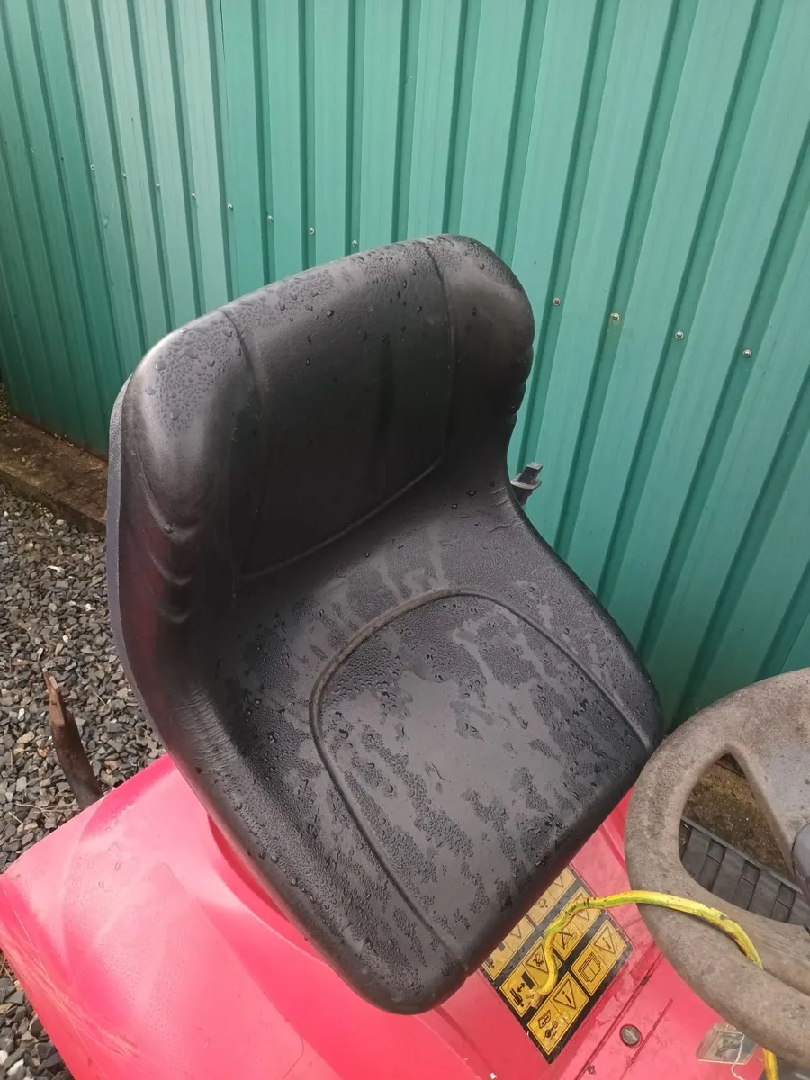 Lawnmower Seats - Image 2