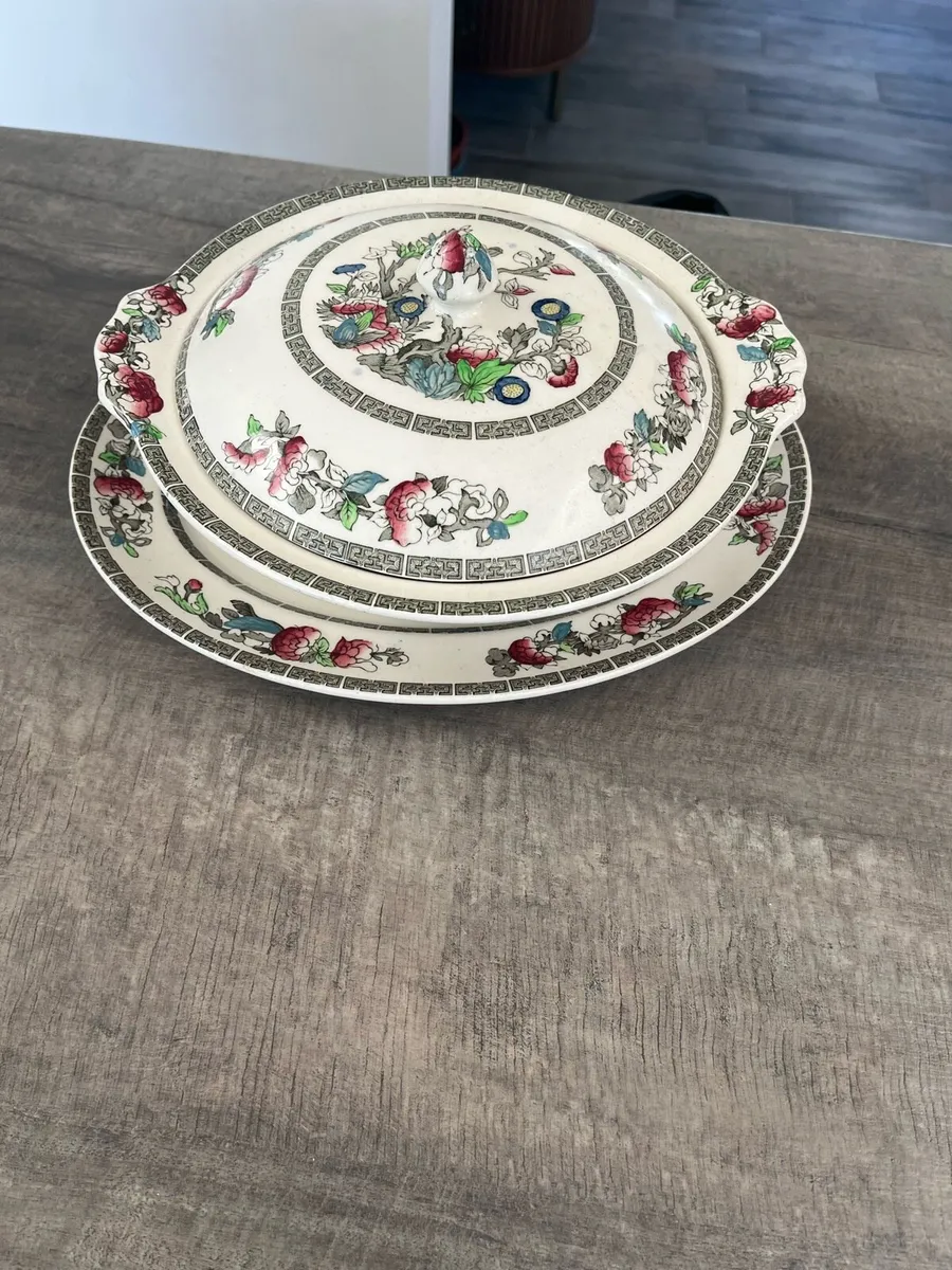 Vintage crockery - Image 1