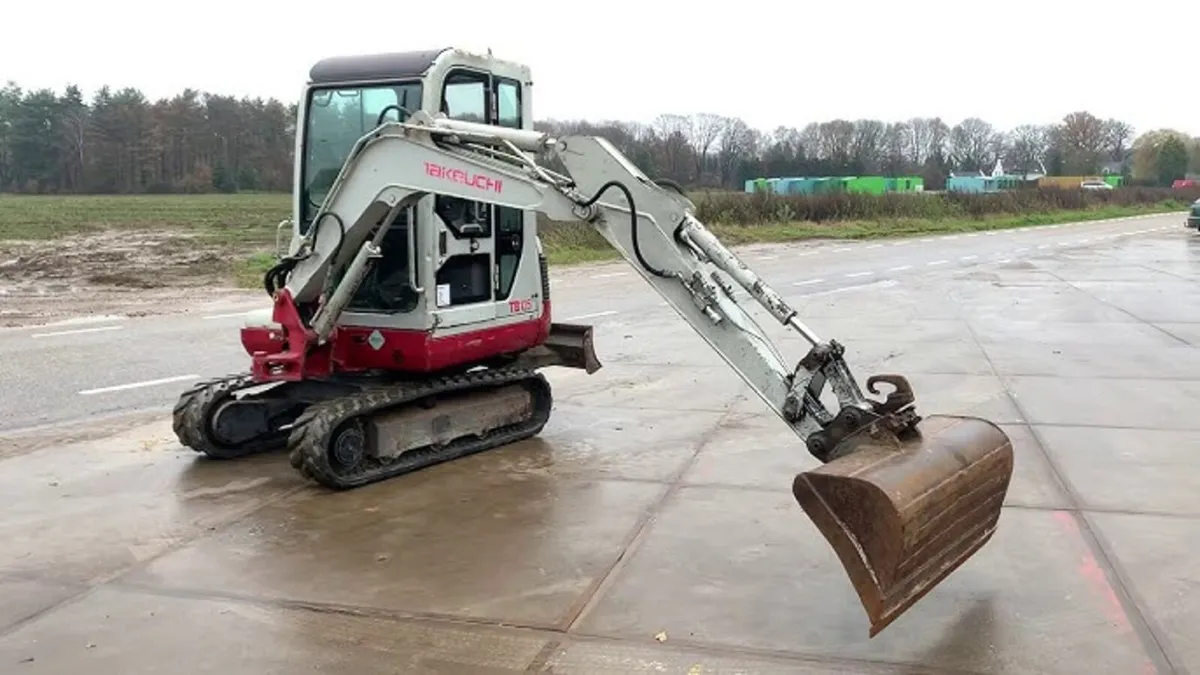 Takeuchi Rubber Tracks - Image 2