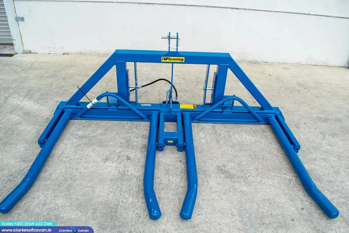 New Fleming Double Bale lifter - Image 3