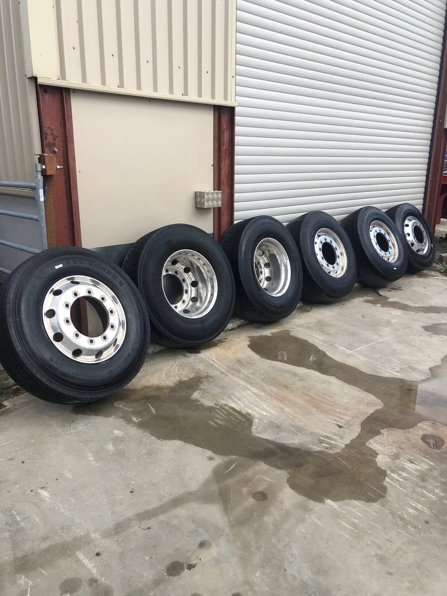 Alloy wheels and tyres - Image 1