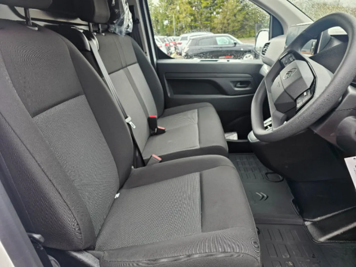 Citroen Dispatch 2.2 Automatic - Image 4