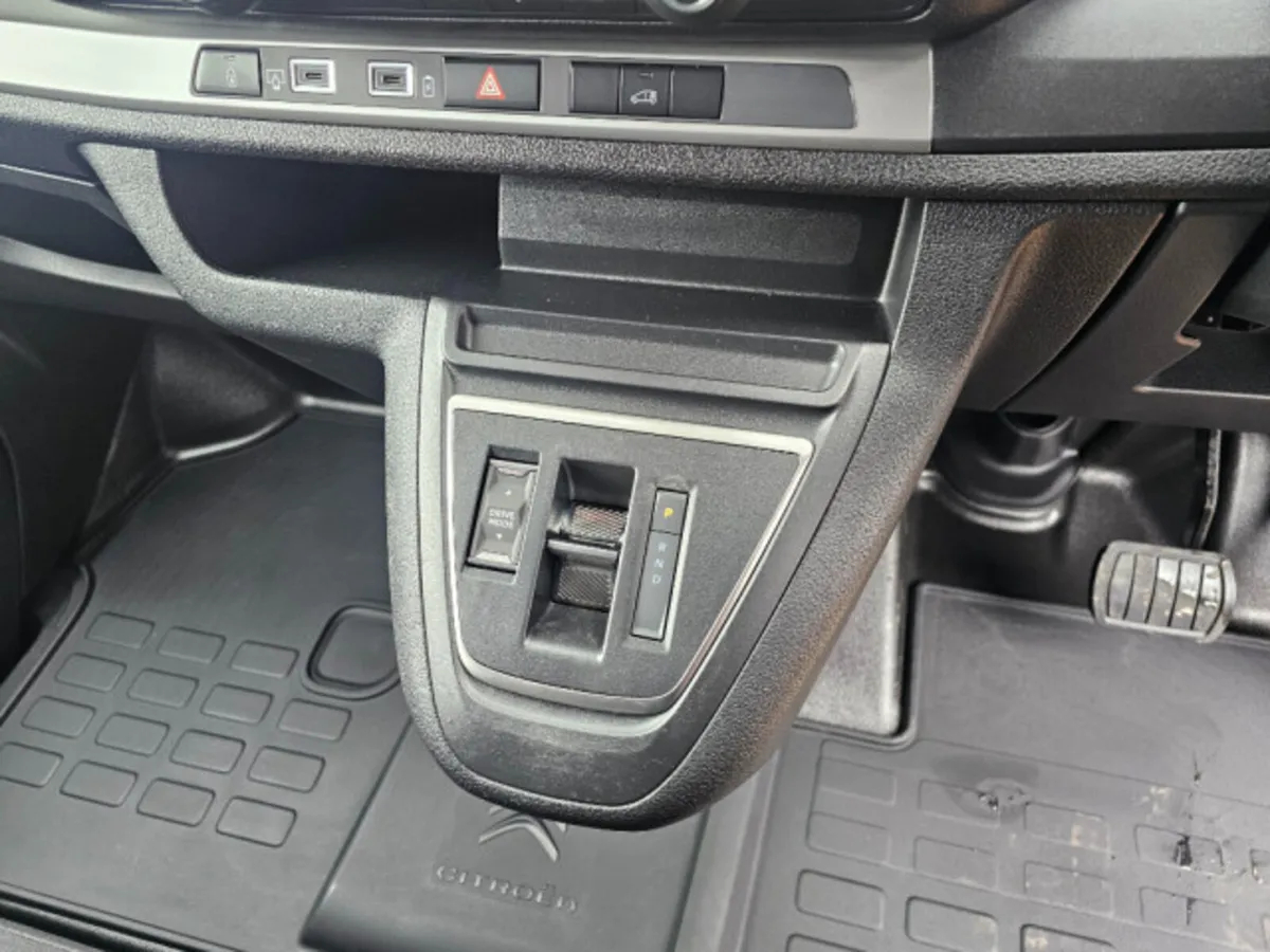 Citroen Dispatch 2.2 Automatic - Image 2