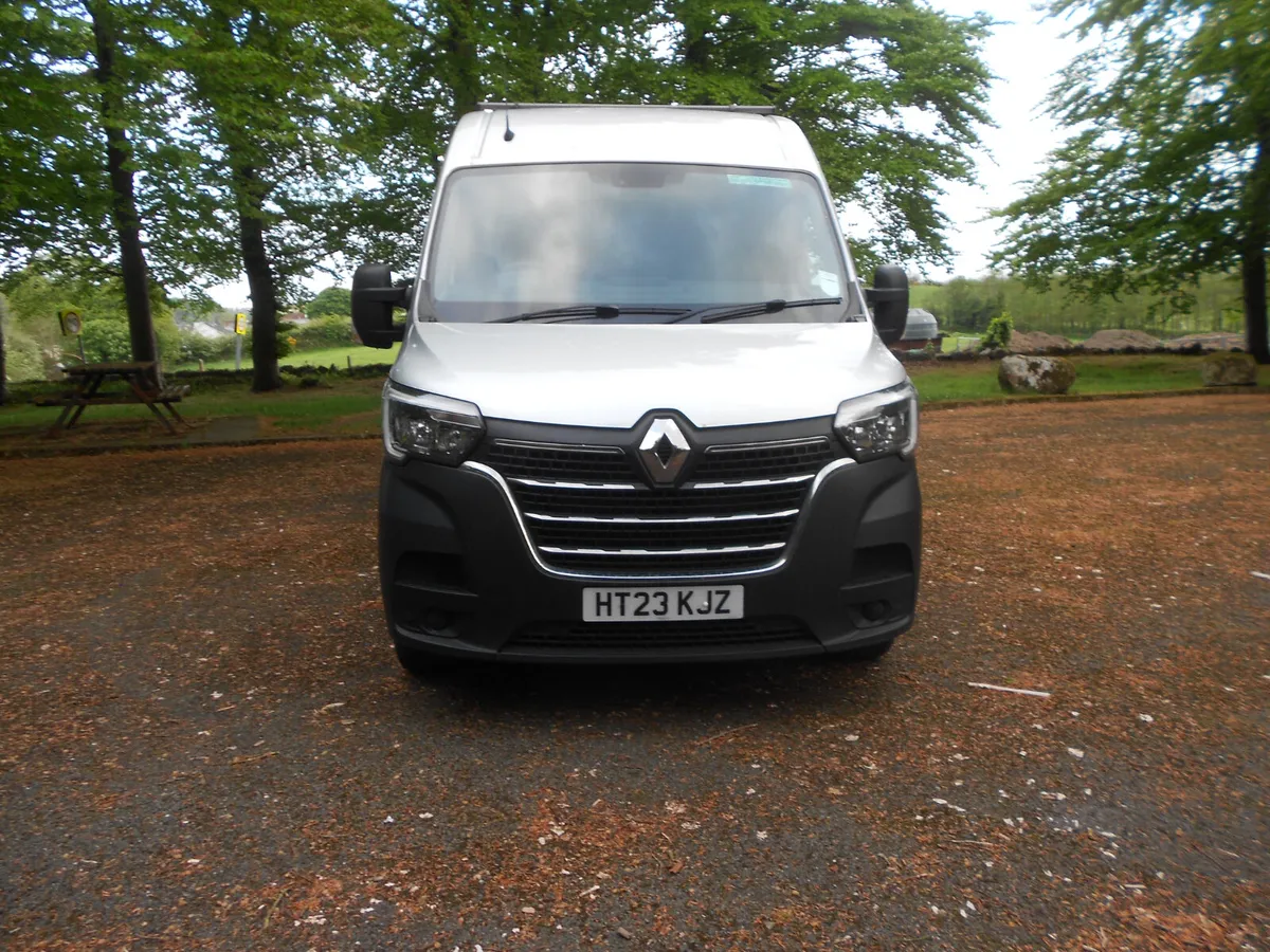 Renault Master 2023 - Image 2