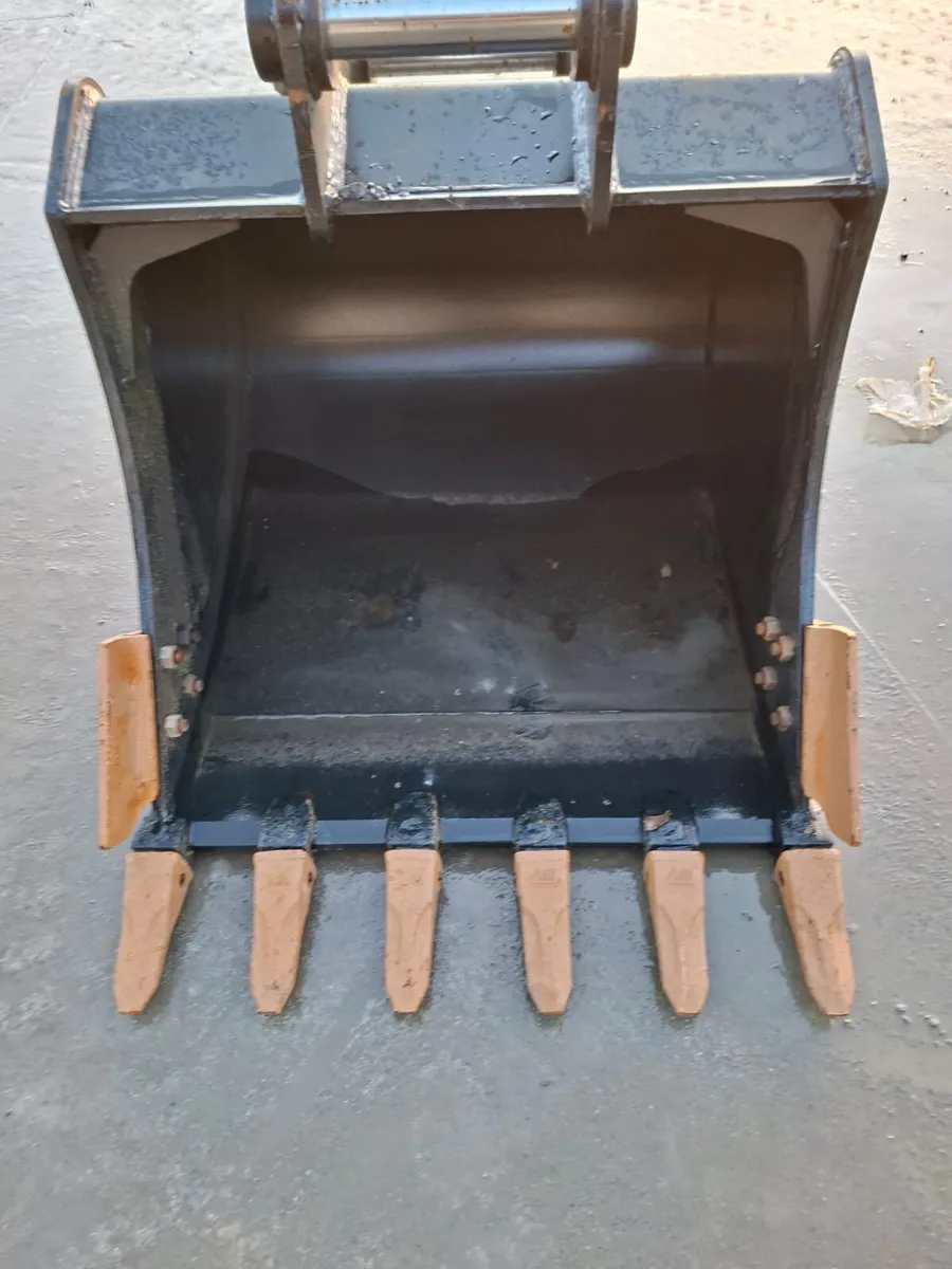 Bucket to suit 13 T Digger - Image 4