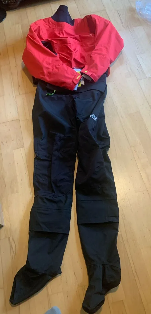 Yak Horizon Drysuit Size:Large - Image 2