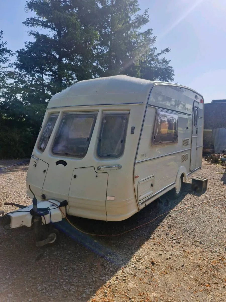 Caravan - Image 1