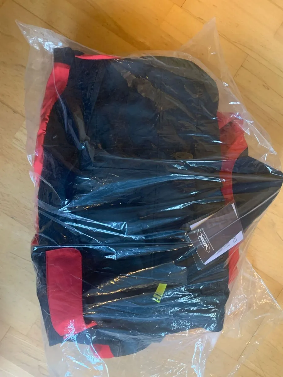 Yak Horizon Drysuit Size:Large - Image 4