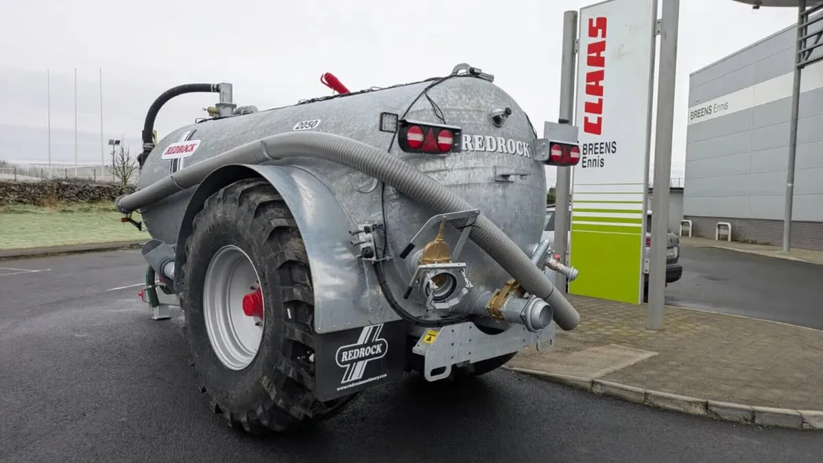 New Redrock  Galvanised 2050 slurry tank - Image 3