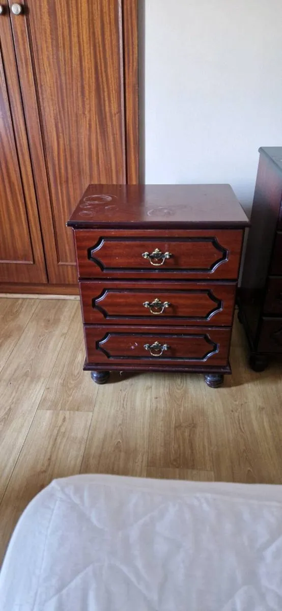 vanity unit with mirror & stool - Image 4