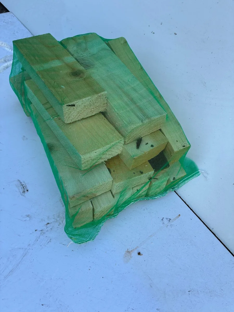 Wood off cuts 3x2 - Image 1