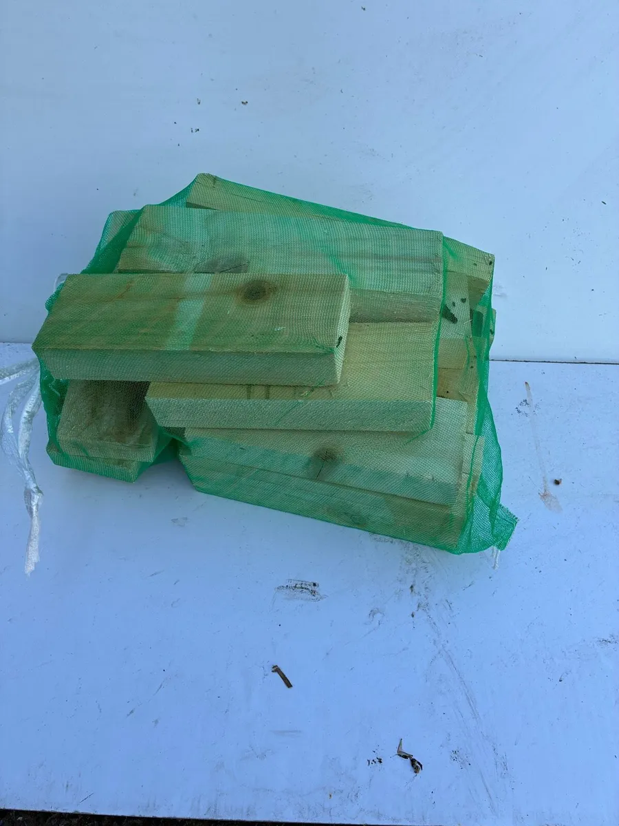 Wood off cuts 3x2 - Image 2