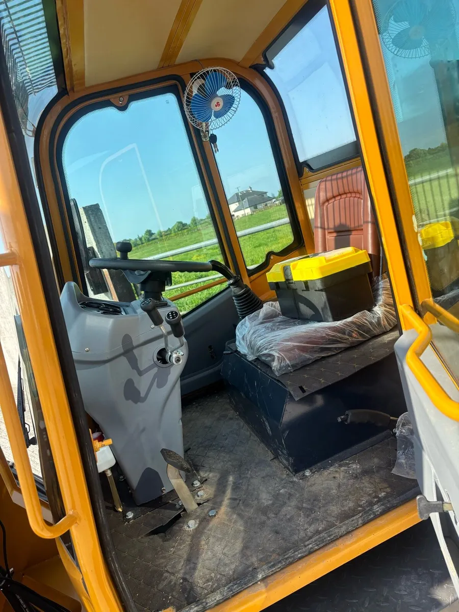 Loader - Image 2