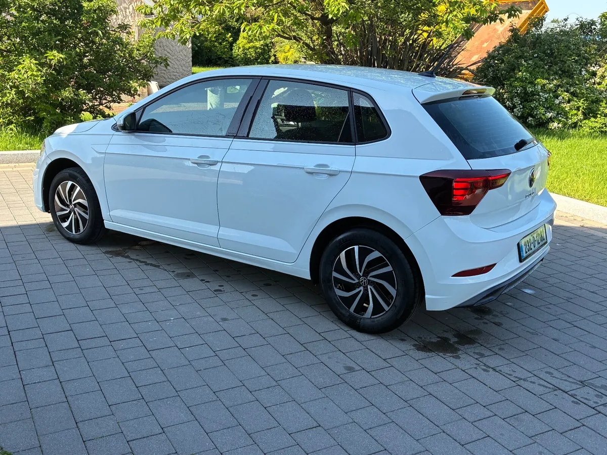 2023 (232) Volkswagen polo - Image 4