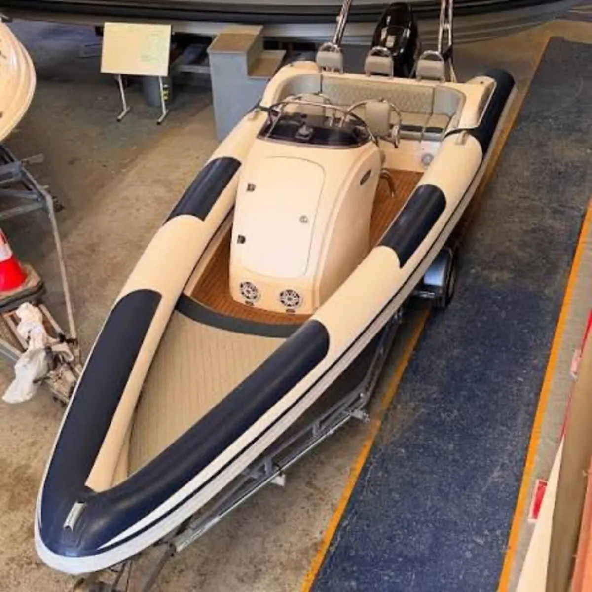 2009 Renegade 720 175hp Suzuki (7.5m RIB) - Image 4