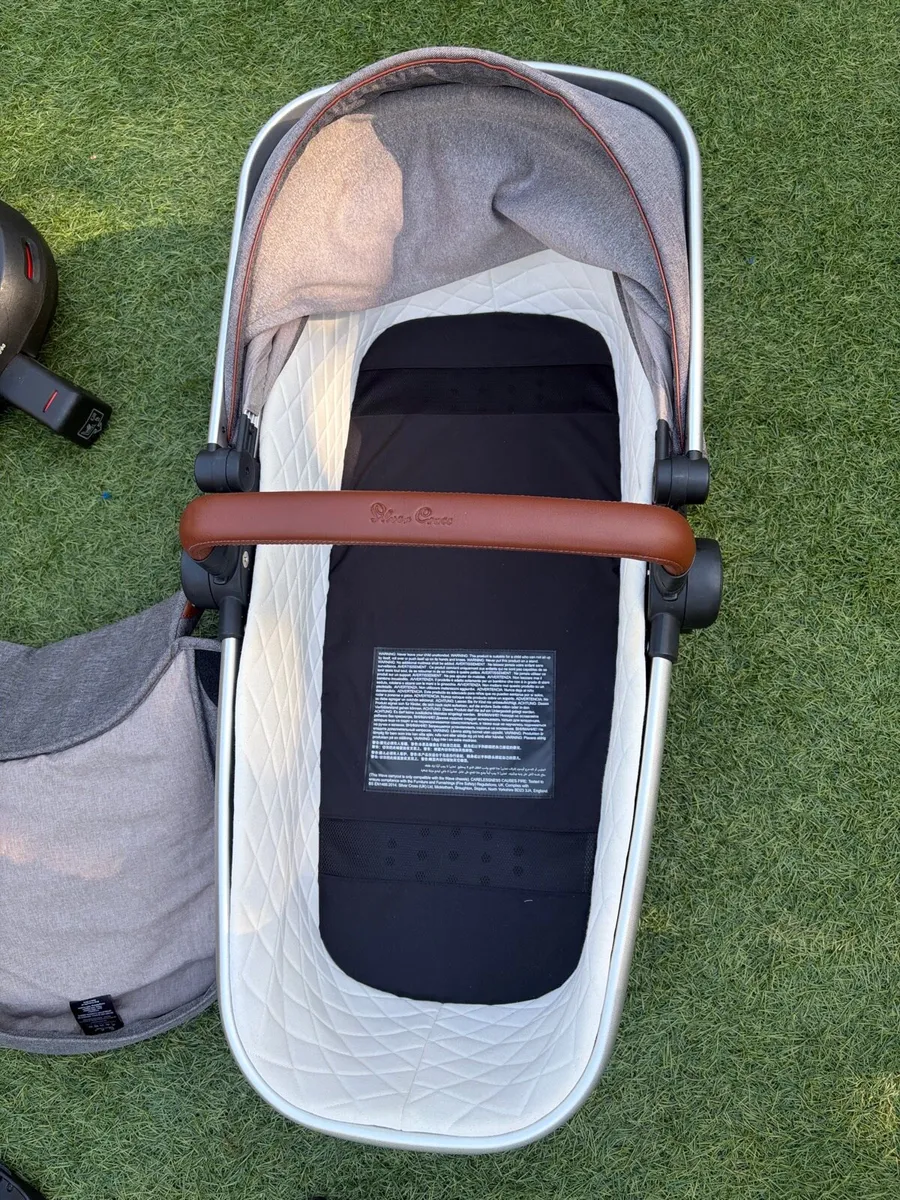 Silver Cross Wave Double buggy full travel system - Image 4