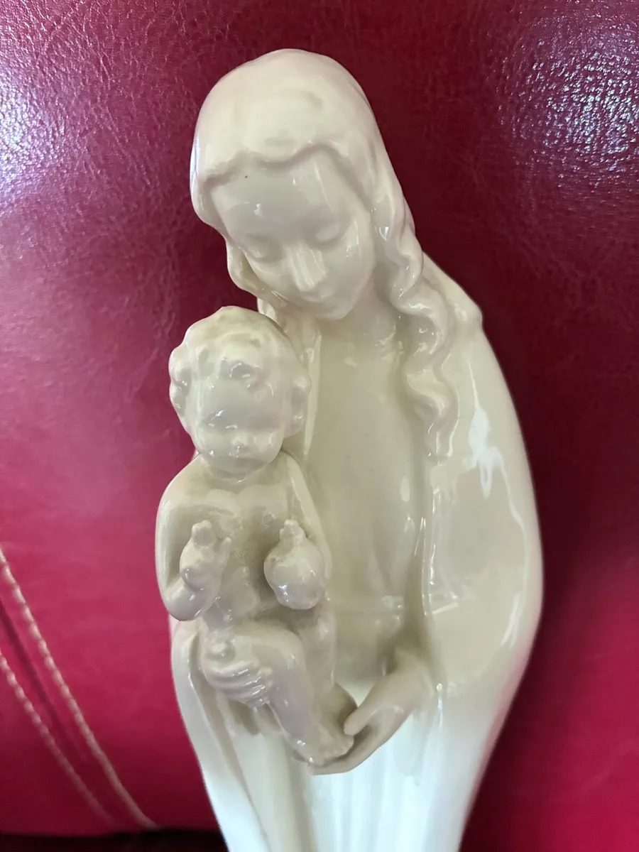 Goebel Madonna & Child Figurine - Image 2