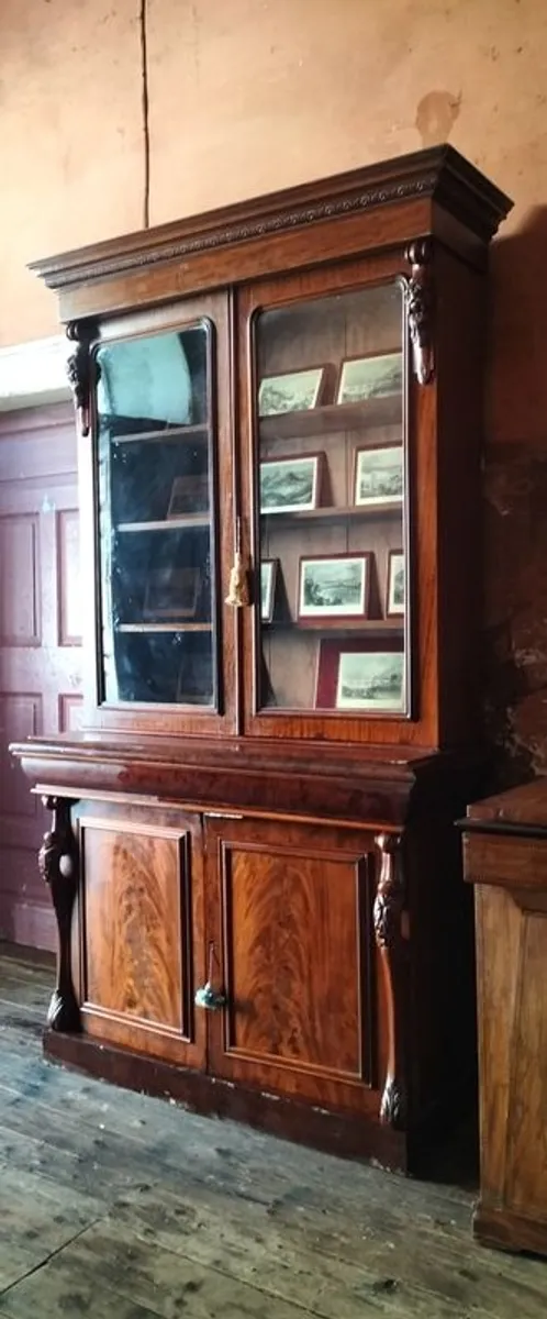 Victorian mahogany antique Bookcase - Image 1