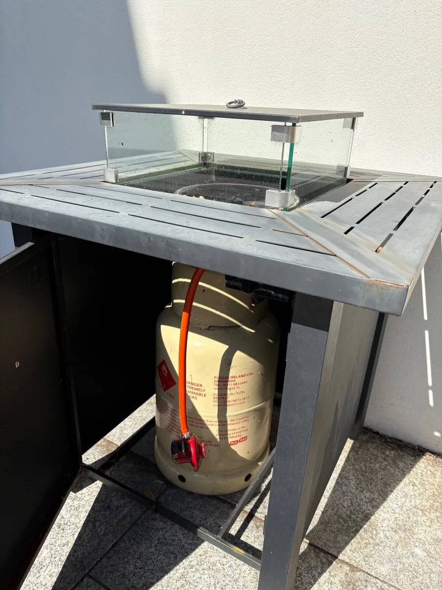 Modern Gas Fire Pit w/ Blue Glass & Gas Canister - Image 2