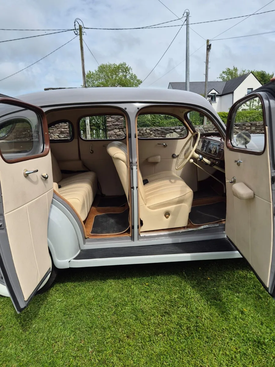 1940 dodge RHD - Image 4