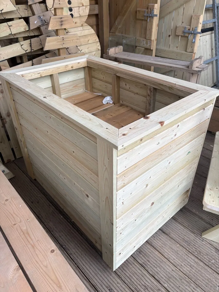 Large Planter