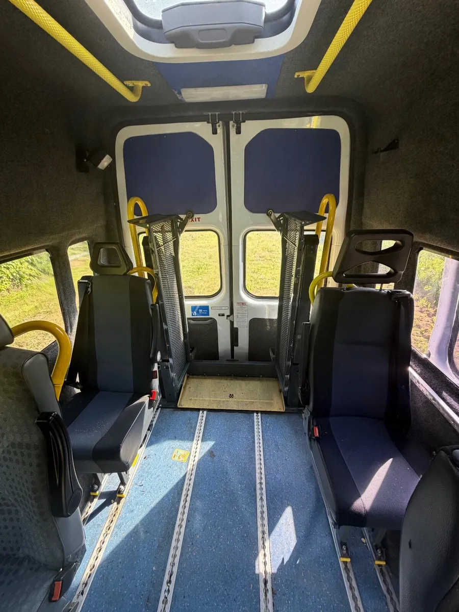 Ford Minibus - Image 3