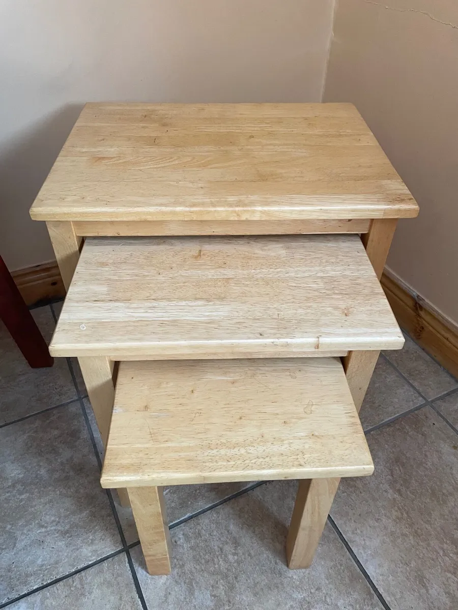 Nest of tables - Image 2