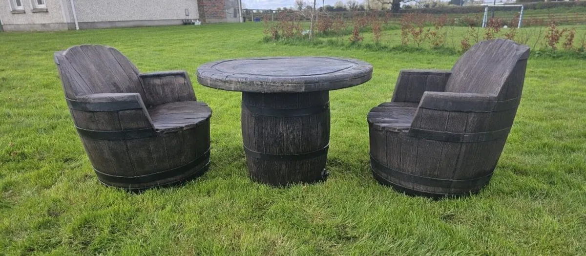 Garden furniture - Image 1