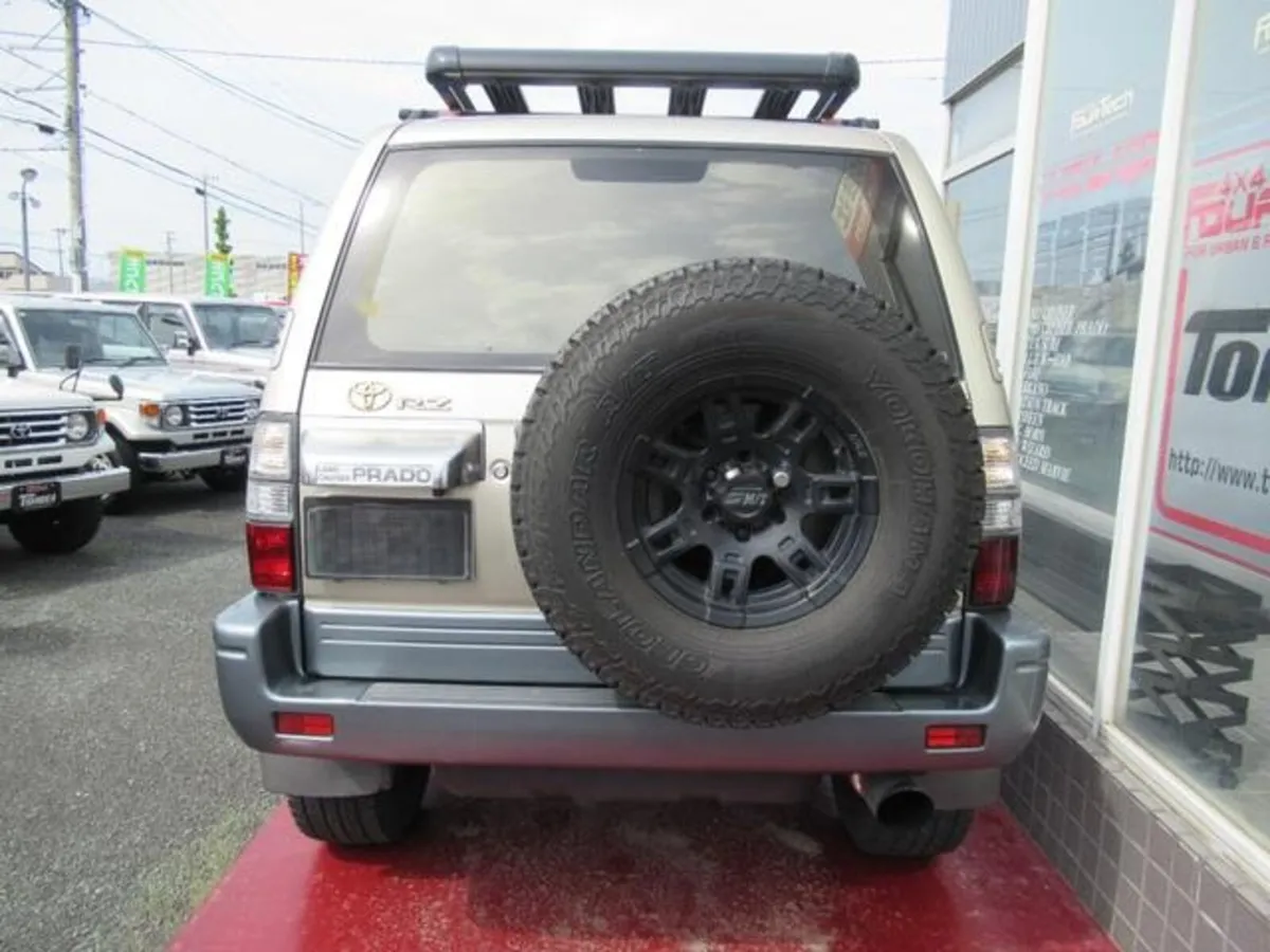 2002 Toyota Landcruiser SWB  3.0 Prado 2 seats - Image 3