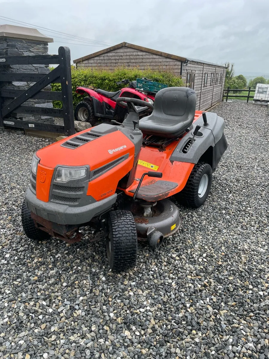 Husqvarna CTH173 lawnmower - Image 1