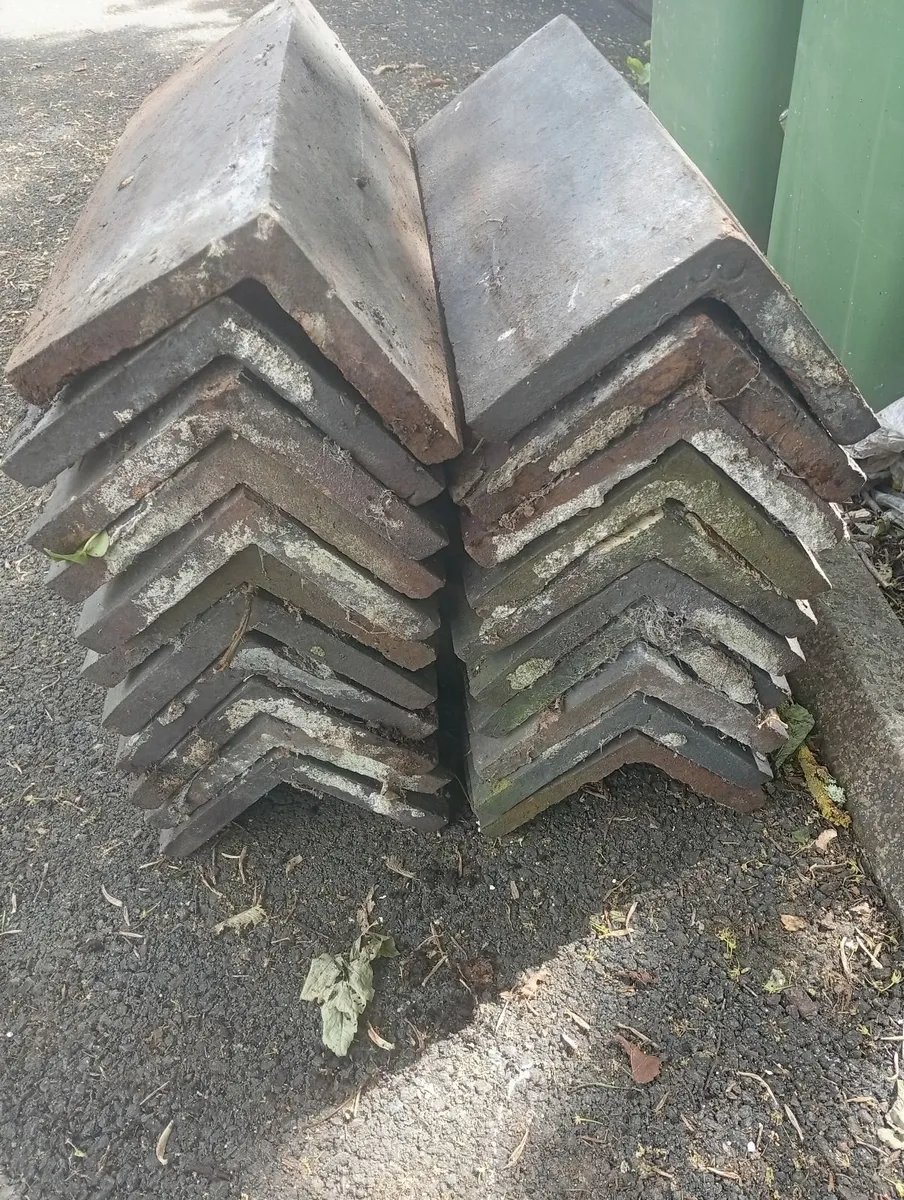 Ridge tile - Image 1