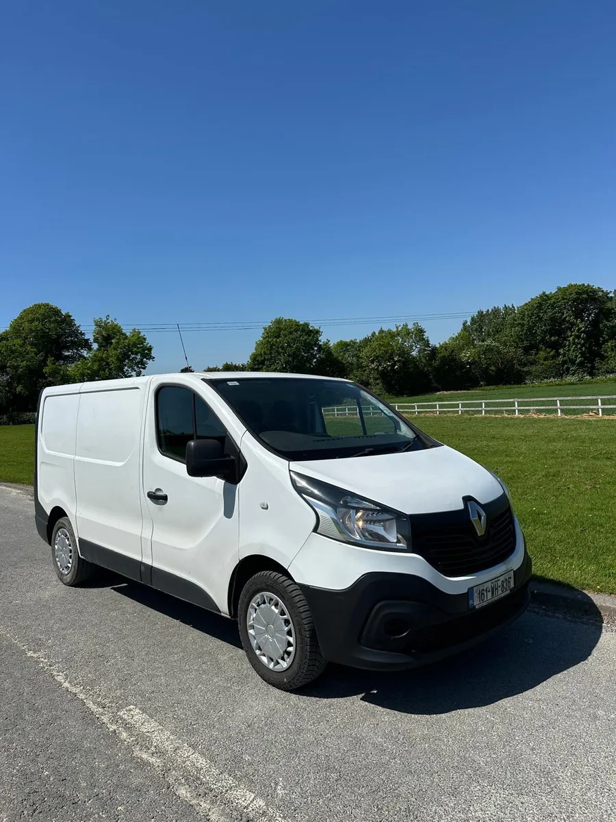 Renault Trafic 2016 Cvrt & Tax2/27 - Image 1