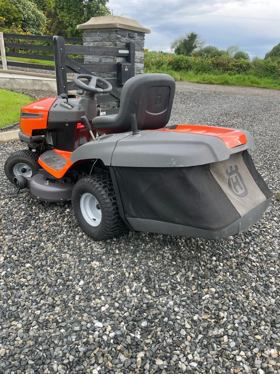 Husqvarna CTH174 lawnmower - Image 2