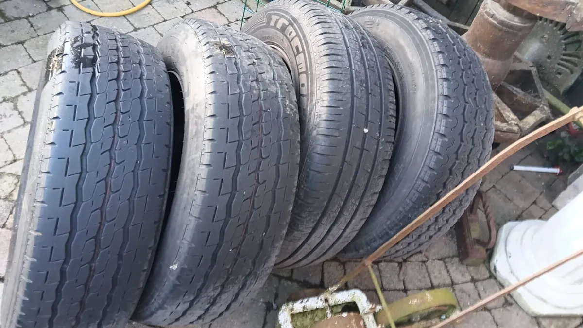 Renault master 192 wheels and tires - Image 2