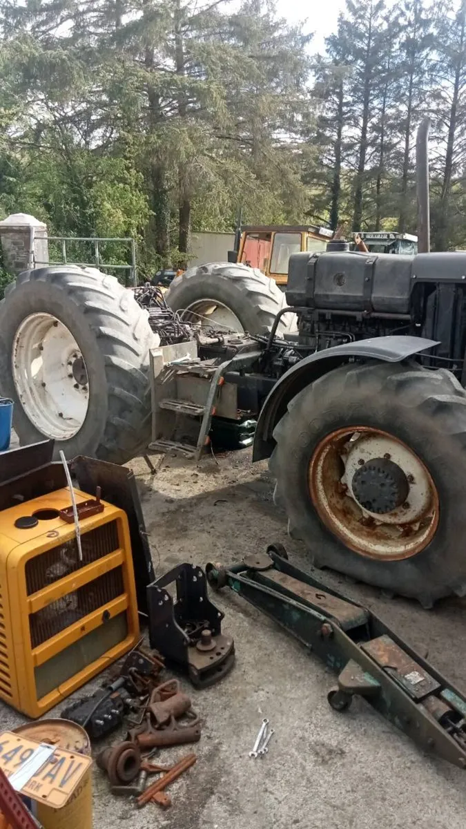Renault tractors wanted - Image 2