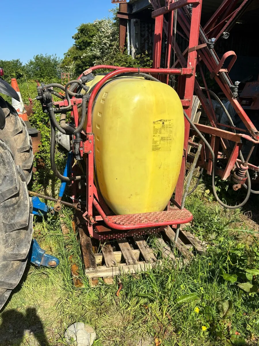 Hardi sprayer 850l - Image 1