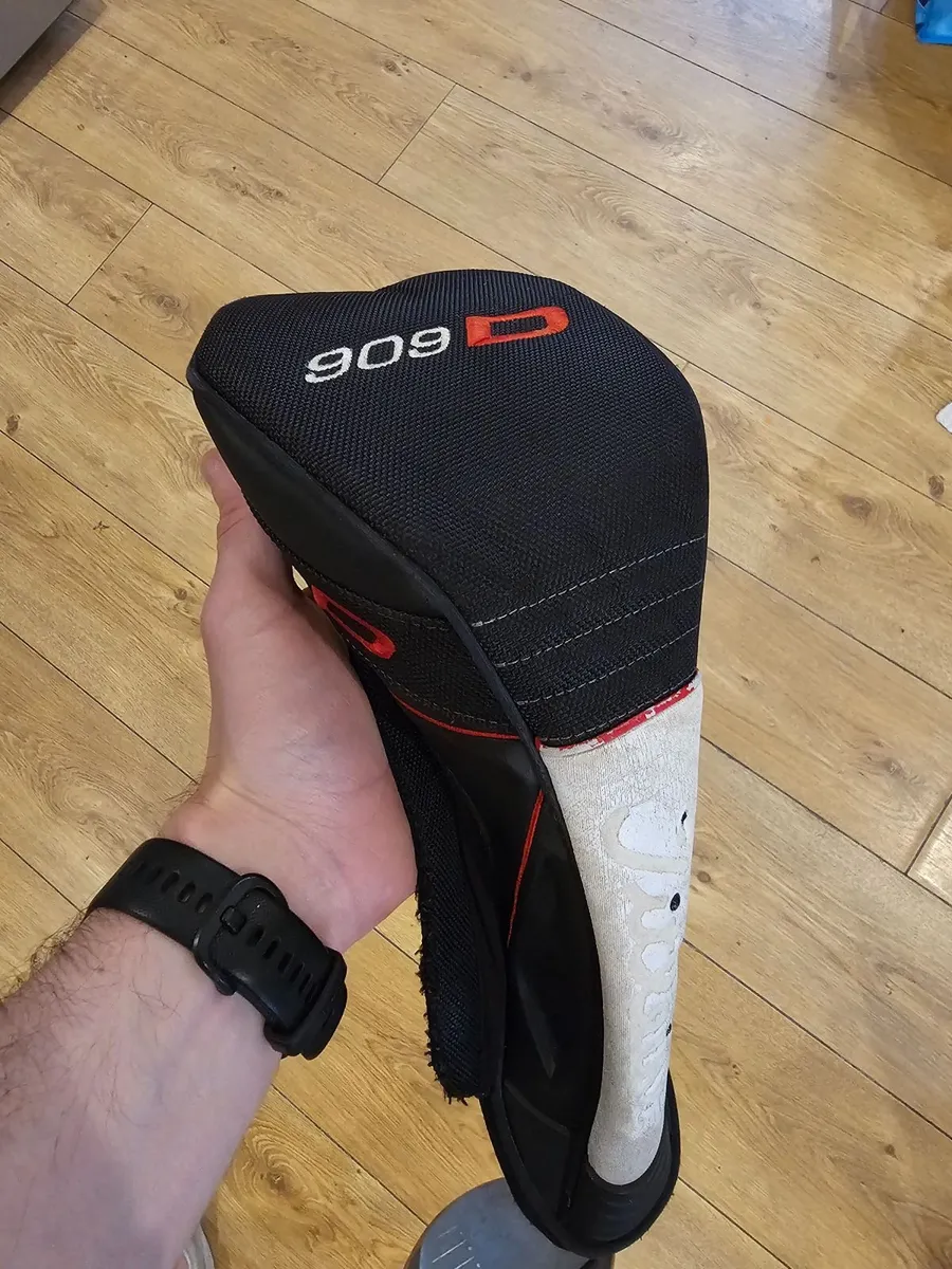 Titleist 909 D2 Driver - Image 2