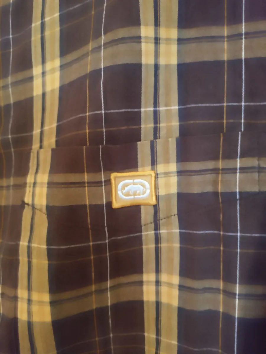 Marc Ecko Unltd S/S shirt M - Image 4
