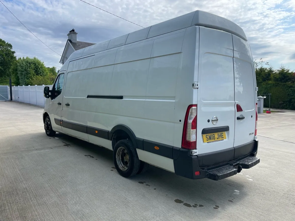 Nissan nv400 twin wheel - Image 4