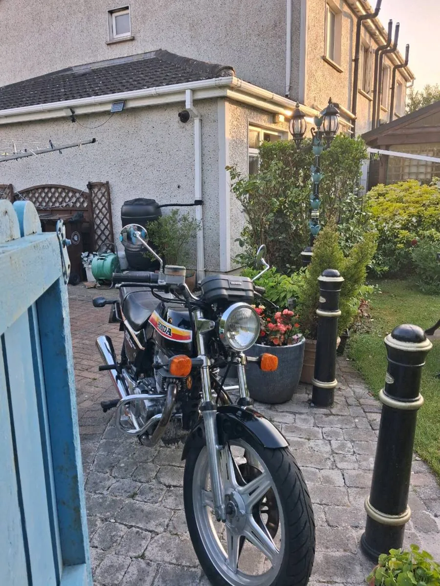 HONDA 250 N Superdream Deluxe - Image 4