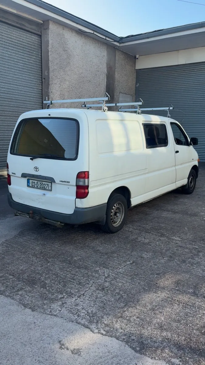 Toyota Hiace crewcab 2003 - Image 4