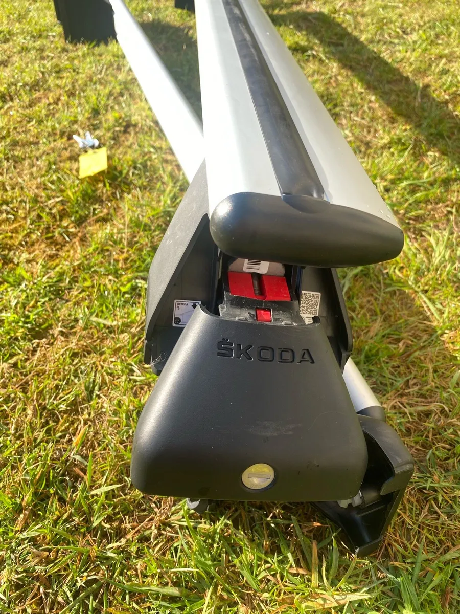 Skoda Octavia Roof Bars - Image 2