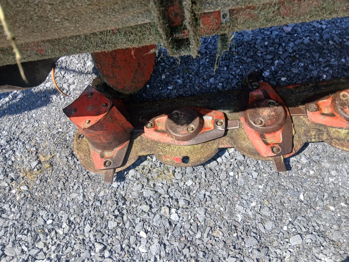 Kuhn GMD 600 GII 8ft - Image 2