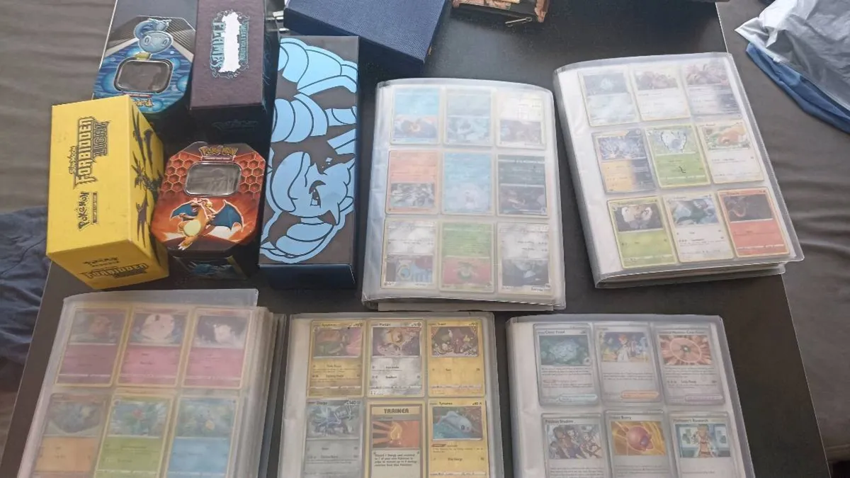 Massive collection of Pokemon cards - Image 1