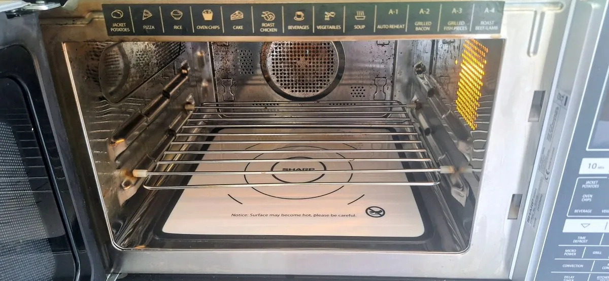 Sharp 28 Litre Combi Microwave - Image 4