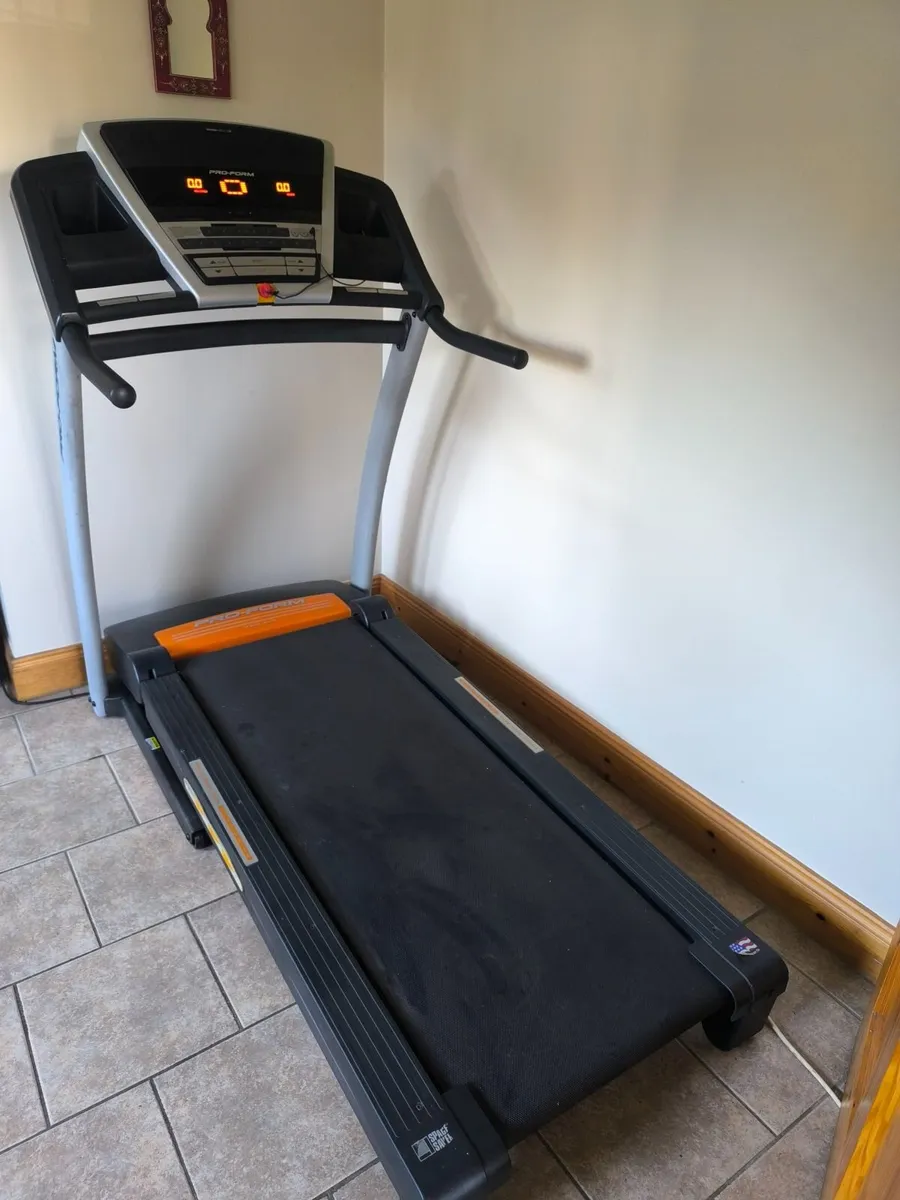 PRO-FORM Treadmill - Image 4