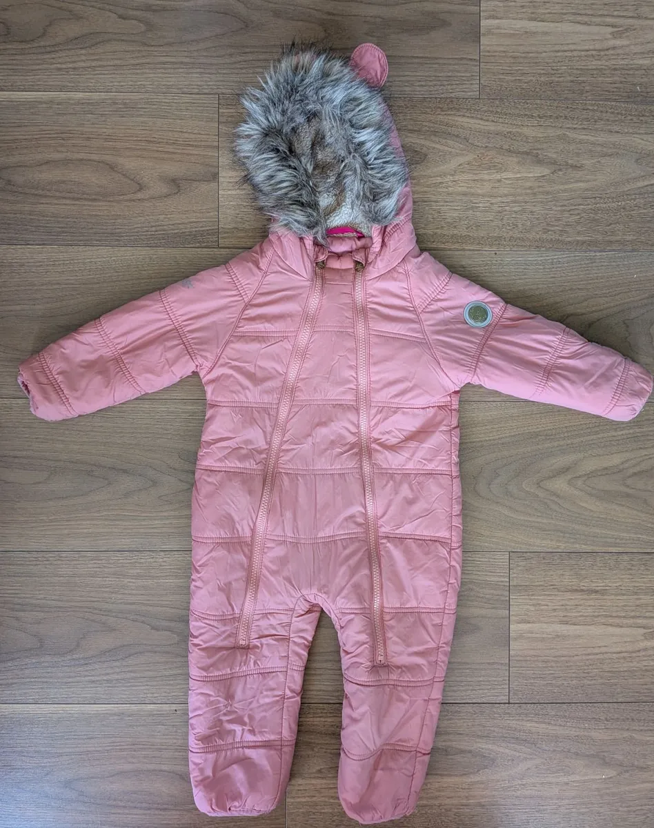 Beautiful Lightweight Regatta Puddle Suit - Image 1